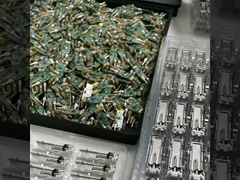 Quy trình sản xuất máy thu phát sợi quang, bán thành phẩm cho thấy